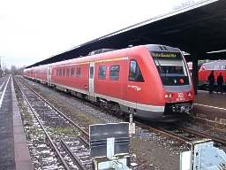 Zug im Bahnhof Bad Harzburg